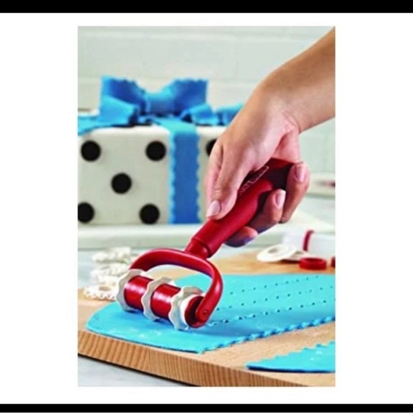 Cake Boss Bundle - Picture 12 of 12